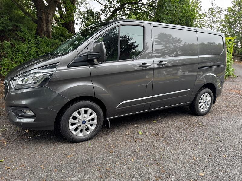 FORD TRANSIT CUSTOM 2.0 300 EcoBlue Limited